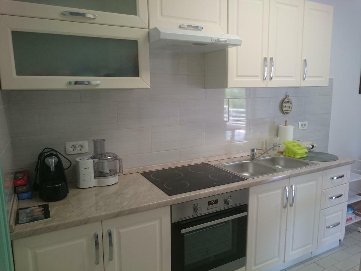 Appartement Apartman Sanja à Rovinj Extérieur photo
