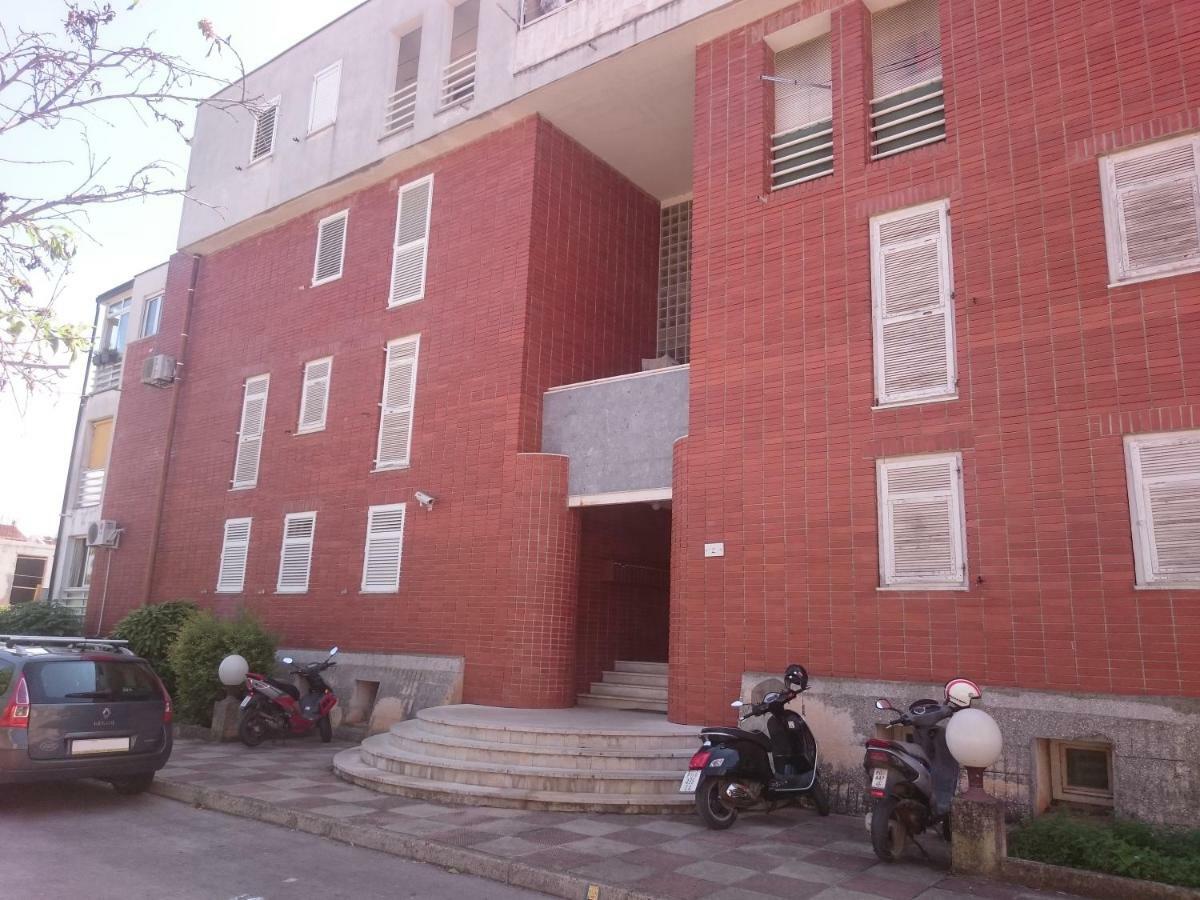 Appartement Apartman Sanja à Rovinj Extérieur photo